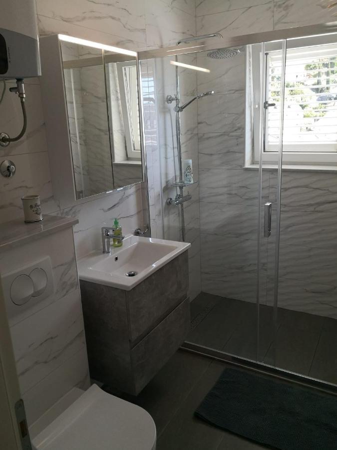 Two Bedroom Apartment With A Sea View & A Balcony Dubrovnik Exteriör bild