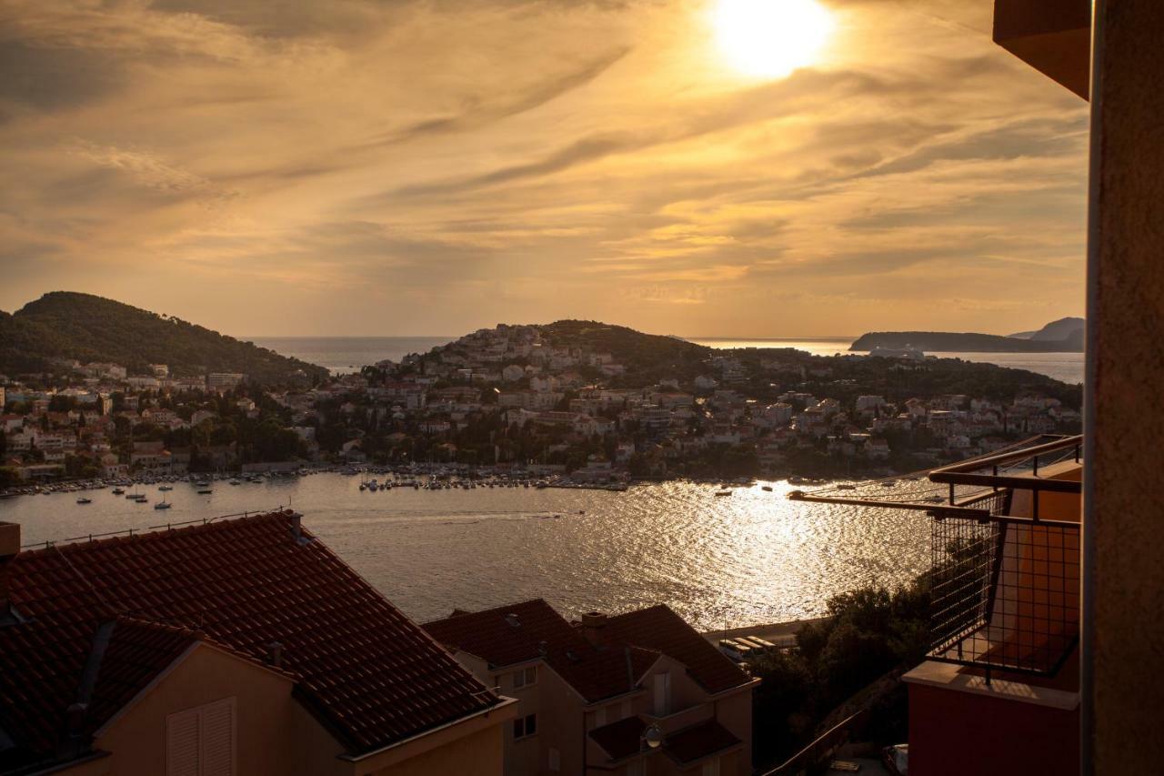 Two Bedroom Apartment With A Sea View & A Balcony Dubrovnik Exteriör bild